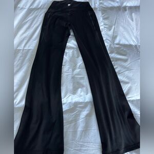 NWT Fabletics Black Oasis PureLuxe High-Waisted Kick Flare size Medium